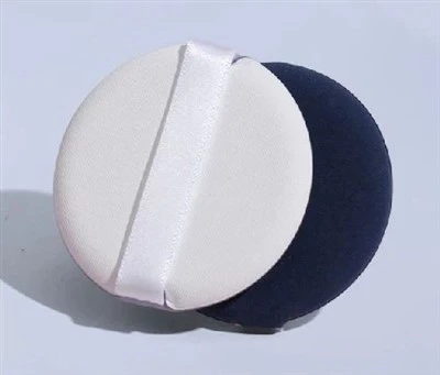 Makeup svamp under øynene
